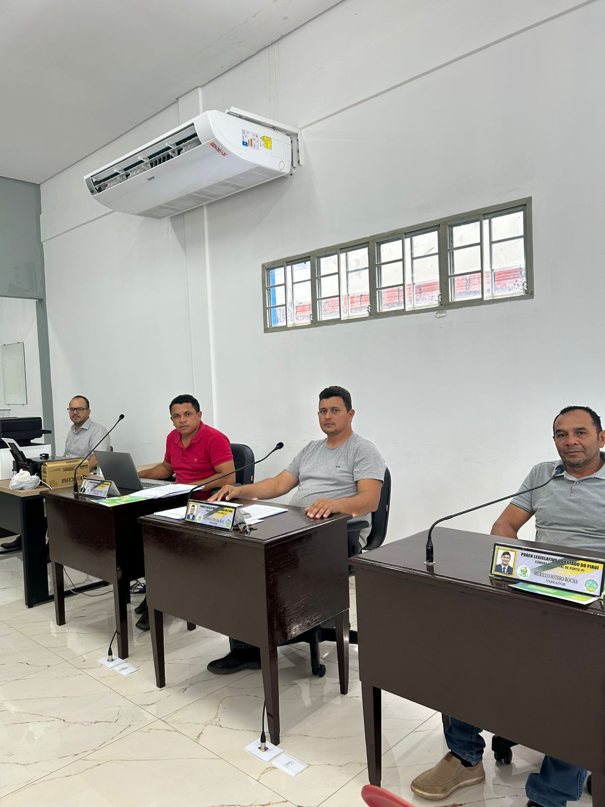 Câmara Municipal de Porto realiza reunião de comissões para análise de contas
