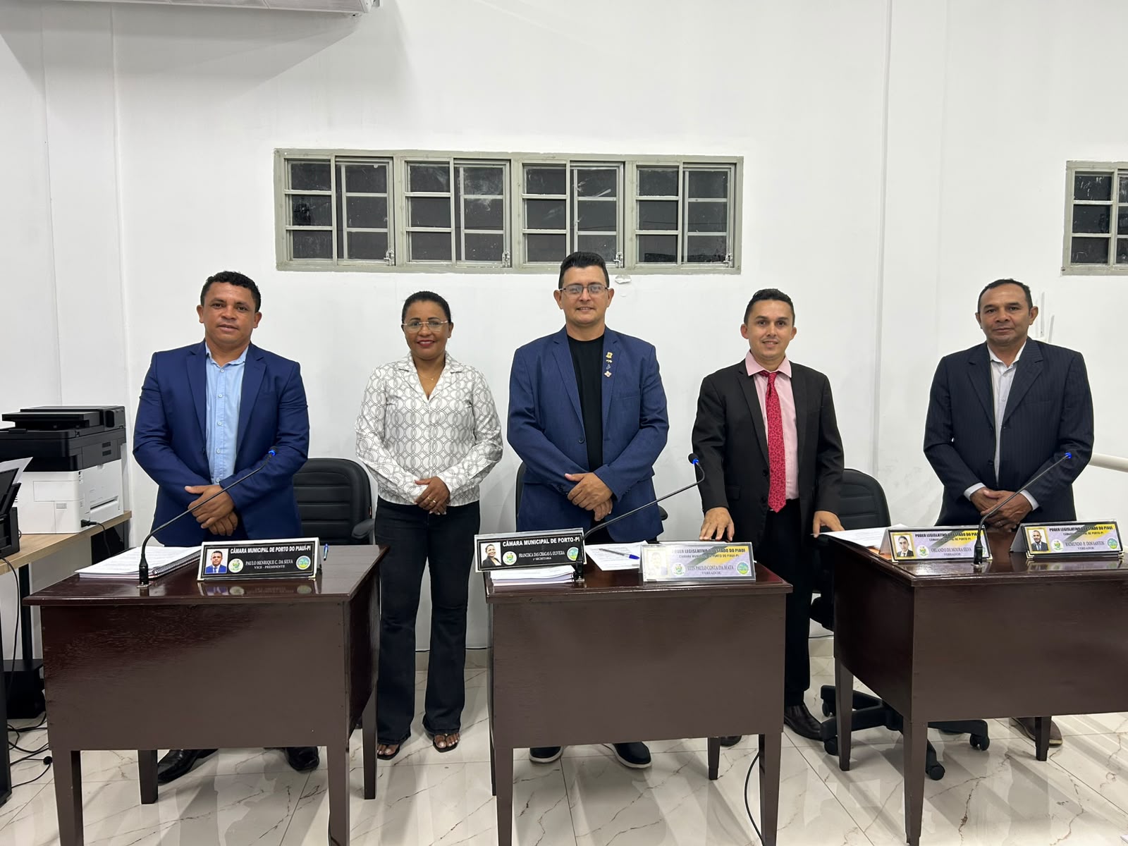 Câmara Municipal de Porto analisa parecer favorável a projeto de leilão de veículos e recebe emenda sobre remuneração dos conselheiros tutelares