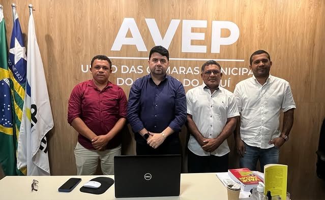 Presidente e vice-presidente da Câmara Municipal de Porto cumprem agenda institucional em Teresina